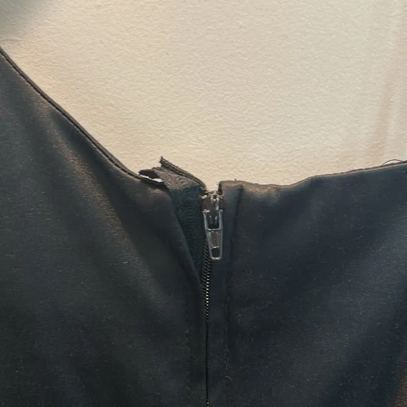 Black cocktail dress worn once. Size 11. - Picture 3 of 4